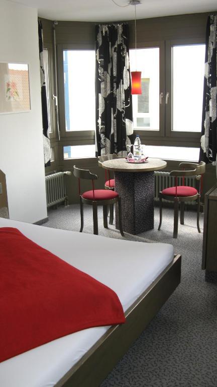 Hotel Am Schlossberg Беблінген Номер фото